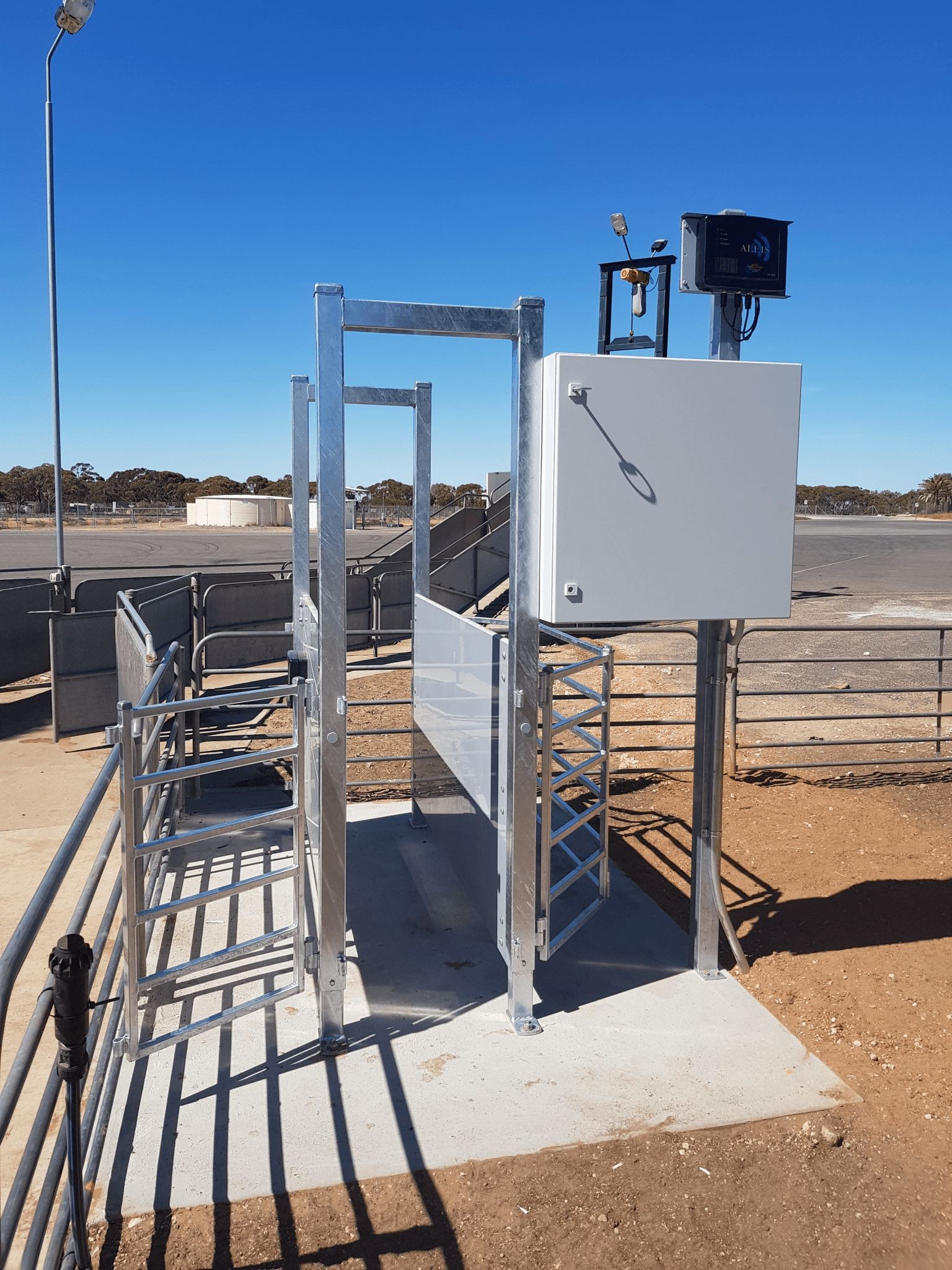 Single Walkthrough Reader for Sheep and Goats - Model NX-SWR - Allflex Australia